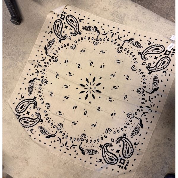 Hovedbilde Bandana Paisley Beige